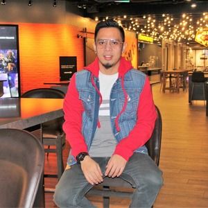 Meet your Posher, Francis